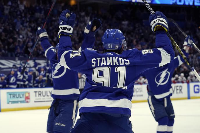 Steven Stamkos | Hokejiste Tampe le še ena zmaga loči do uvrstitve v polfinale tekmovanja za Stanleyev pokal.  | Foto Guliverimage