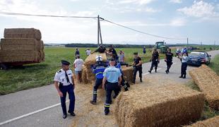 Incident s kmeti prekinil 16. etapo Toura