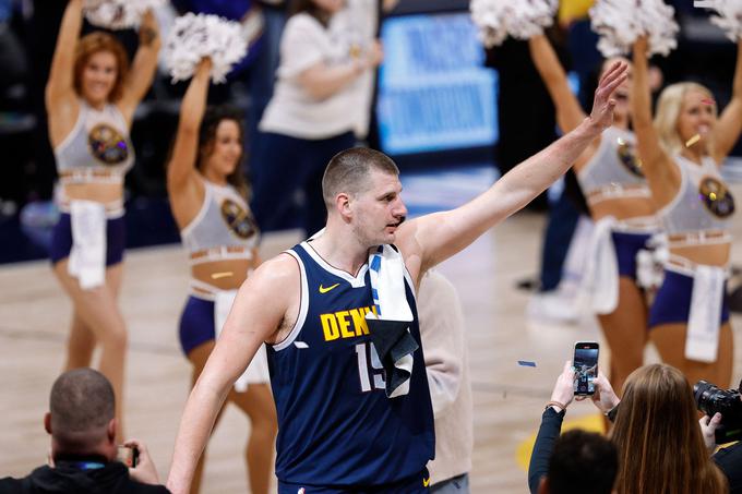 Nikola Jokić bo v noči na četrtek, če le ne bo velikega presenečenja, še tretjič v svoji karieri dobil priznanje za MVP rednega dela sezone. | Foto: Reuters