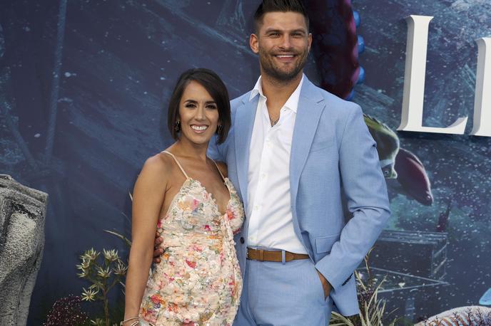 Aljaž Škorjanec in Janette Manrara | Janette Manrara in Aljaž Škorjanec sta se spoznala v britanskem šovu Strictly Come Dancing (Zvezde plešejo). Nekaj časa sta bila le prijatelja, kasneje pa sta se zaljubila in poročila. | Foto Guliverimage