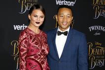 John Legend in Chrissy Teigen