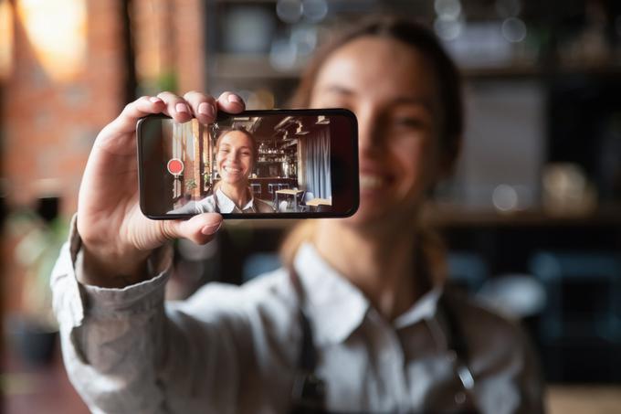 Kakovost kamer je uporabnikom ena od pomembnejših lastnosti pametnih telefonov, zato je v izboru Naj Digi posebna kategorija pametni telefon z najboljšo kamero. | Foto: Getty Images