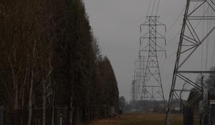 V Teksasu brez elektrike še manj kot pol milijona odjemalcev