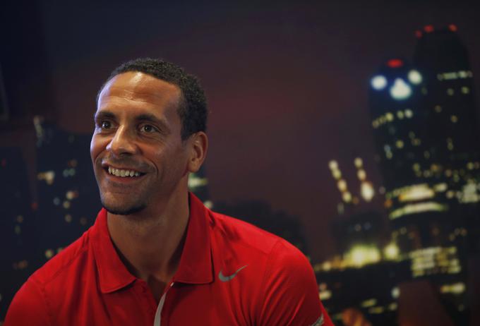 Beckhamovemu zgledu je sledil tudi Rio Ferdinand, ki je na svojem Facebook profilu zapisal, da je Britanija boljša kot moštveni igralec ter da si za svoje otroke želi svetlo prihodnost, ne majhno. | Foto: Reuters