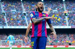 Konec je: Dani Alves zapušča Barcelono