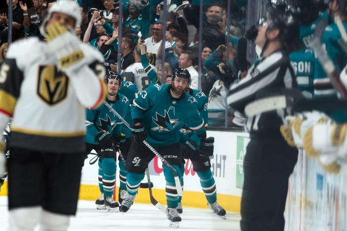 San Jose Sharks | Podprvaki Vegas Golden Knights niso izkoristili zaključnega ploščka za napredovanje. San Jose je zmagal s 5:2. | Foto Reuters