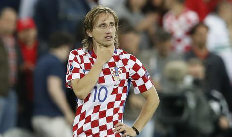 Luka Modrić v hrvaški tretji ligi, Nelson Mandela v Frankfurtu