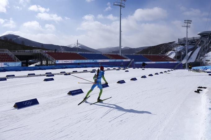 Sneg je suh in počasen, na strelišču piha veter. "Še zanimivo bo," pravi izkušeni Fak. | Foto: Guliverimage/Vladimir Fedorenko