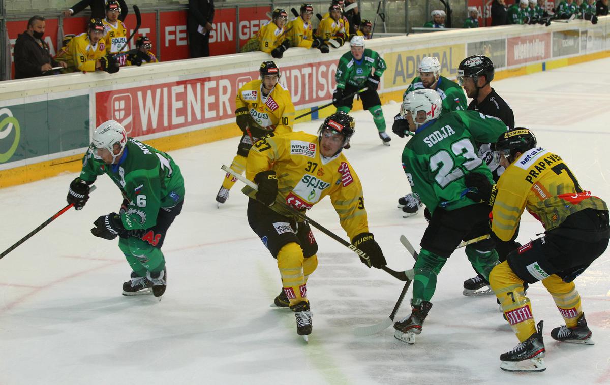 Vienna Capitals | Hokejisti Olimpije so v nedeljo na kolena spravili še Dunaj in se vrnili na drugo mesto lestvice. | Foto Leo Vymlatil