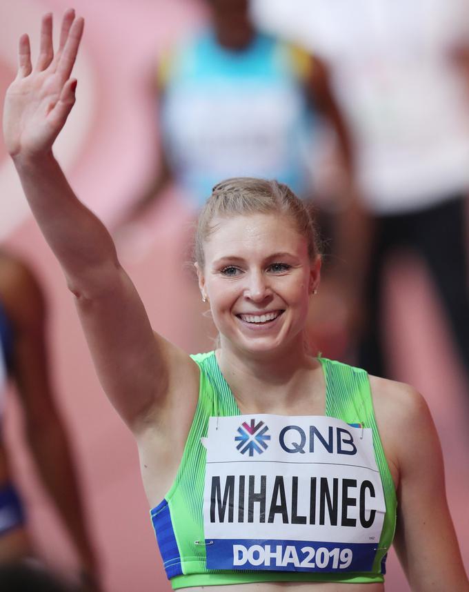 "Za športnike bi bilo dobro, da se odločitev sprejme čim prej, da lahko svoj proces treninga in tempiranje forme ustrezno prilagodimo, dokler je še čas," pravi atletinja Maja Mihalinec. | Foto: Reuters