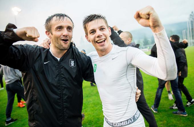 Veselje Miroslava Radovića in Mihe Zajca po zmagi Olimpije v Velenju, po kateri so si Ljubljančani zagotovili naslov prvaka v sezoni 2015/16. | Foto: Vid Ponikvar