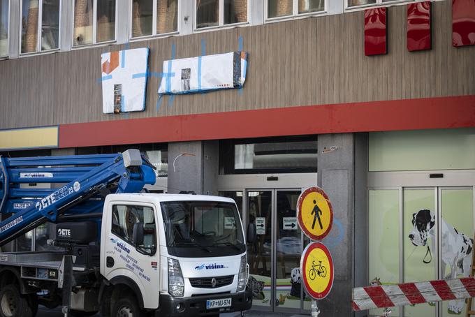 KFC na Miklošičevi ulici v Ljubljani. | Foto: Bojan Puhek