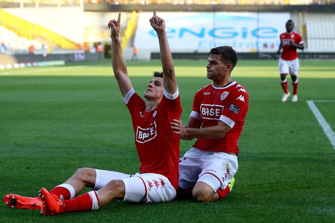 Ivan Santini | Koliko bo zaslužil, še ni znano, a Ivan Santini (levo) je na Kitajskem verjetno podpisal pogodbo življenja. | Foto Getty Images