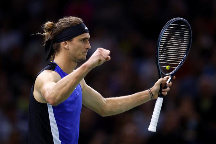 Alexander Zverev | Alexander Zverev se bo v polfinalu Pariza pomeril s Holgerjem Runejem. | Foto Reuters