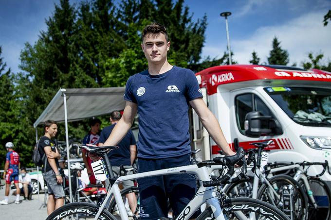 Jan Bevc je veljal za enega najobetavnejših kolesarjev v zgodovini kluba Adria Mobil. V enajstletni karieri v mlajših kategorijah je dobil več kot 150 dirk doma in v tujini. Športno kariero je zaključil pri starejših mladincih. Zadnjo dirko (na velodromu) je odpeljal v začetku leta 2020. | Foto: Ana Kovač