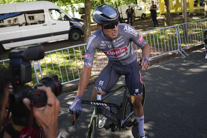 Jasper Philipsen | Belgijski sprinter Jasper Philipsen se je javno opravičil za napako v ciljnem sprintu šeste etape francoskega Toura. | Foto Guliverimage