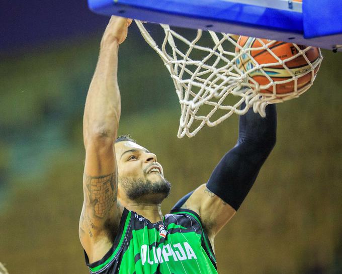 Devin Oliver bo s soigralci poskušal presenetiti Banvit. | Foto: Sportida