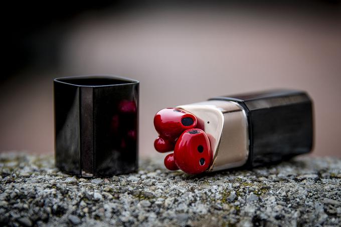 Slušalke Huawei FreeBuds Lipstick v tandemu z aplikacijo Huawei AI Life omogočajo tudi snemanje kakovostnega zvoka z vzorčenjem 48 kilohercev. | Foto: Ana Kovač