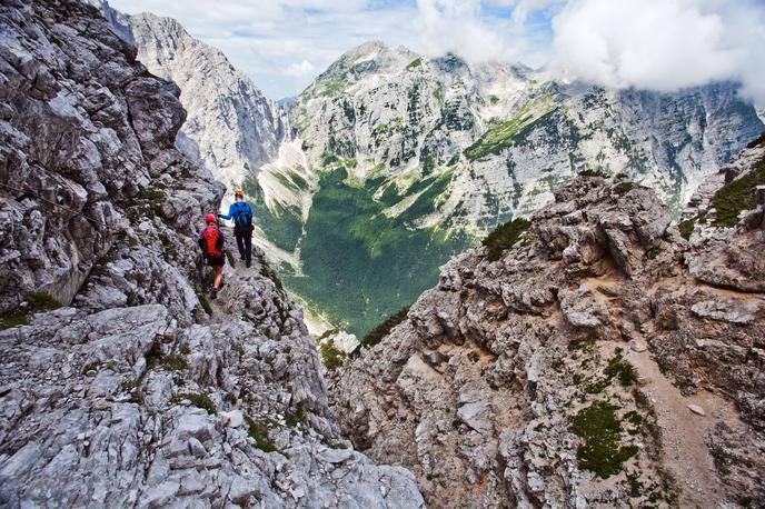 Tominškova pot Triglav pohodništvo gore hribi | Letošnja planinska sezona je zaradi lepega vremena in velikega števila tujih planincev ena najboljših v zadnjih desetih letih. | Foto Jošt Gantar (www.slovenia.info)