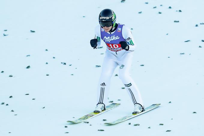 "Vesel sem dveh dobrih skokov, kar sem pokazal tudi z gesto po finalnem skoku," je zadovoljen Peter Prevc. | Foto: Getty Images