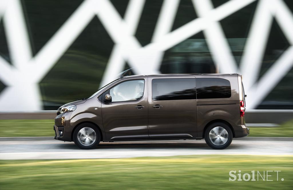 Toyota proace verso prva vožnja