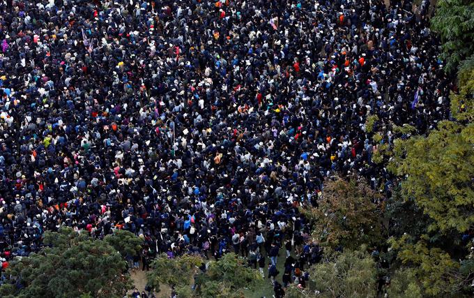 Protivladni protesti Hongkong pretresajo od junija. | Foto: Reuters