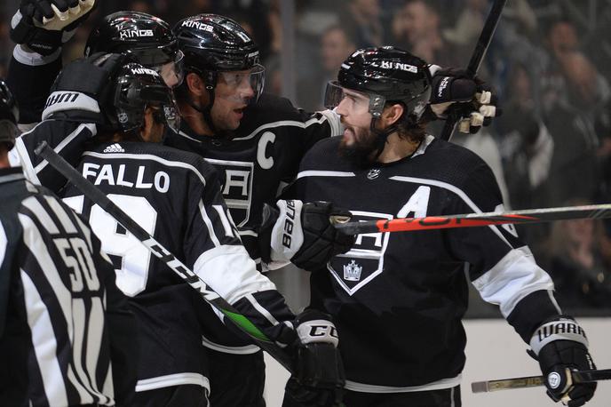 Los Angeles Kings | Hokejisti Los Angeles Kings so po treh porazih v Kanadi doma gostili Minnesoto Wild. | Foto Reuters