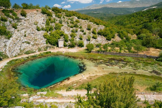 Reka Cetina, izvir reke Cetine | Foto: Thinkstock