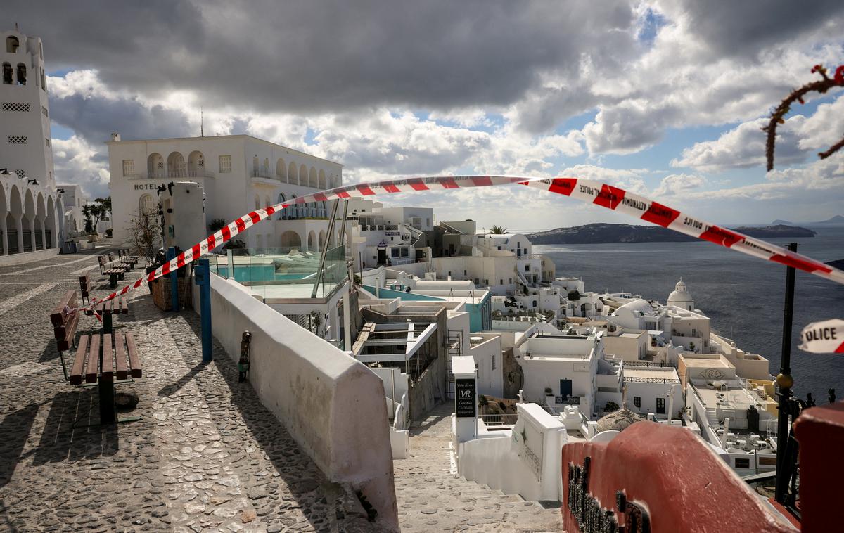 Santorini | Grški seizmologi napovedujejo, da se bo potresna aktivnost na območju nadaljevala večino februarja ali celo ves februar. | Foto Reuters