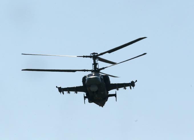 Rusi na začetku ukrajinske protiofenzive uspešno ustavljajo ukrajinske tankovske napade s protitankovskimi bojnimi helikopterji Ka-52. | Foto: Guliverimage/dpa