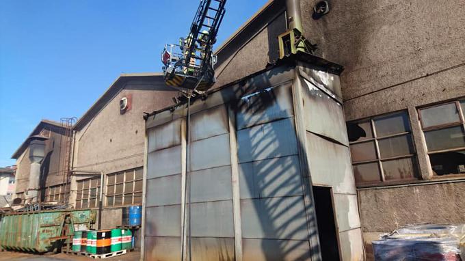 Vzrok in škoda požara za zdaj še nista znana. | Foto: Gasilska brigada Ljubljana