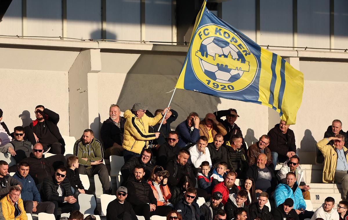 Koper Navijači | Koprčani bodo morali plačati 850 evrov kazni. | Foto www.alesfevzer.com