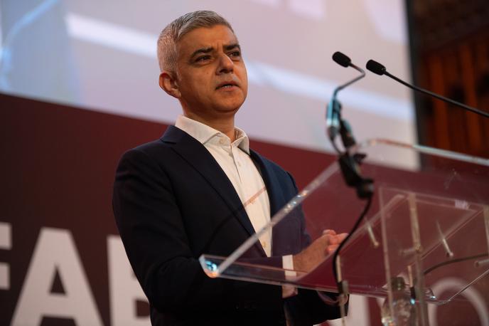 Sadiq Khan | "To je neposredna posledica brexita," je dejal laburistični župan in poudaril, da vladajoči torijci ne morejo zanemariti svoje odgovornosti pri tem. | Foto Guliverimage