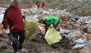 Razgibajte se in pomagajte očistiti Slovenijo