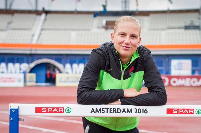 Marina Tomič je med najbolj izkušenimi v slovenski ekipi. Želi si predvsem uživati in sproščeno nastopiti v kvalifikacijah teka na 100 metrov z ovirami. | Foto: Peter Kastelic