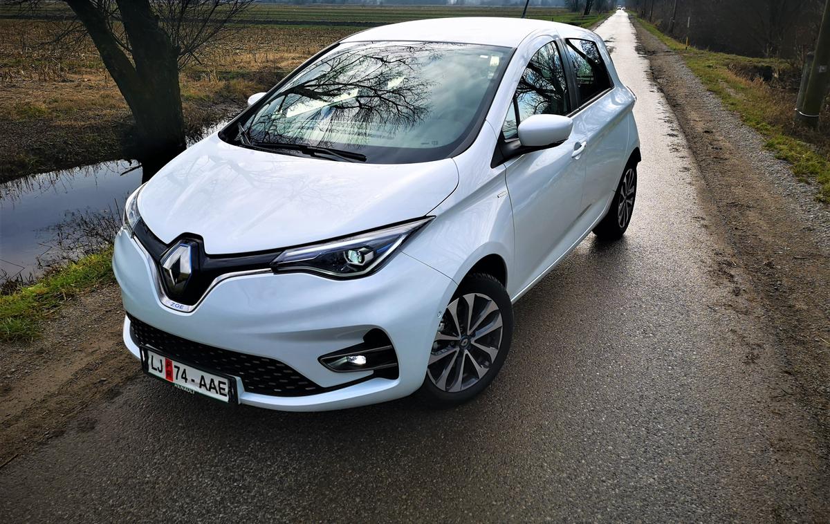 Renault zoe | Tudi pri nas so pri uvozniku ponujali dvoletni najem za električno zoe, a v Nemčiji je mogoče zdaj subvencijo razdeliti na mesečna plačila, zato je povpraševanja ogromno. | Foto Gregor Pavšič