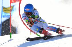 Shiffrinova na uvodu do jubilejne zmage, Hrovatova ponovila lansko uvrstitev