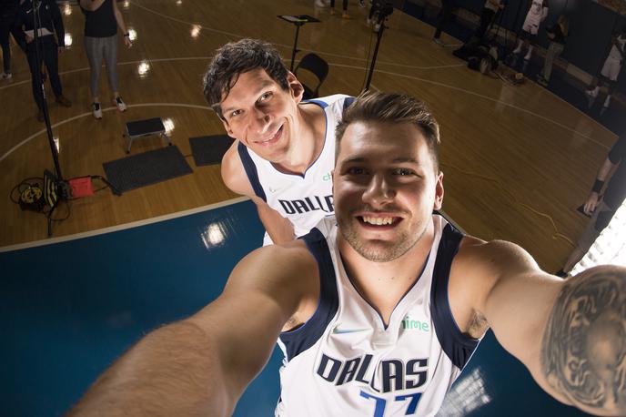 Luka Dončić in Boban Marjanović | Foto Reuters