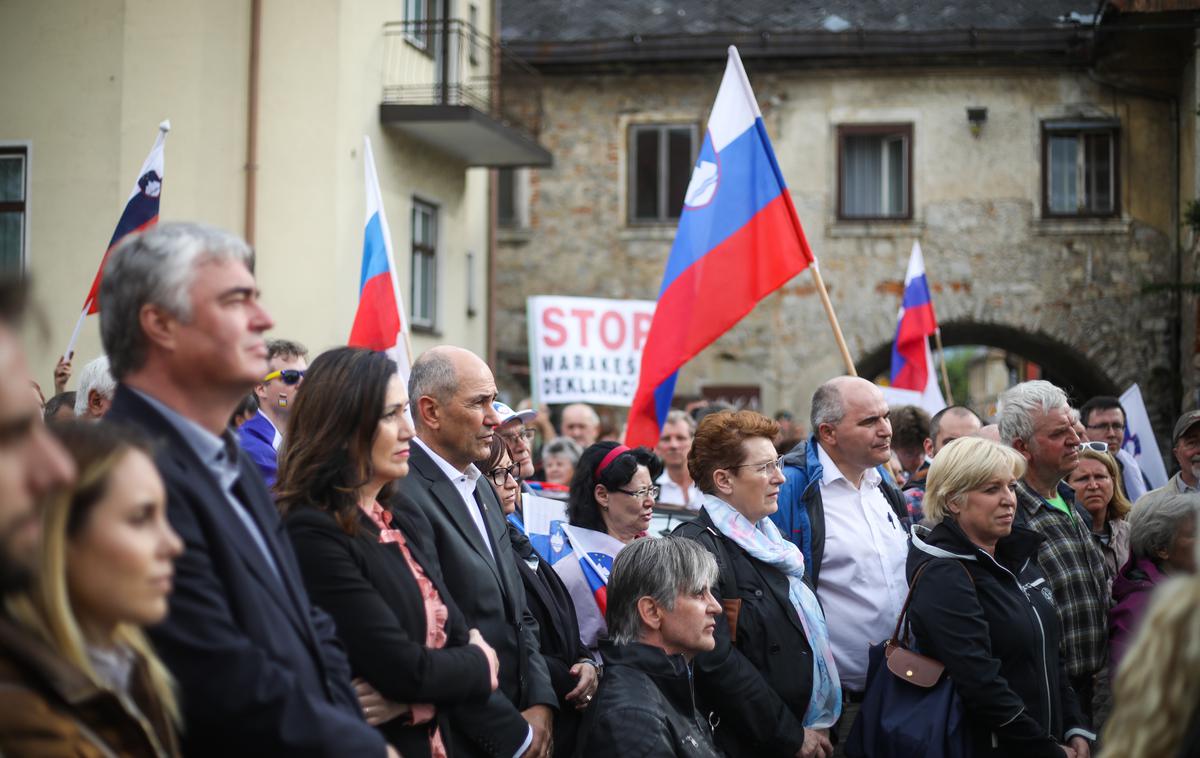 Zborovanje v Črnomlju | Foto STA