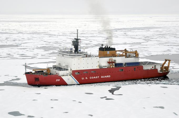 Dolge ekspedicije z ledolomilci lahko stanejo celo do 250 tisoč ameriških dolarjev na dan. | Foto: Reuters