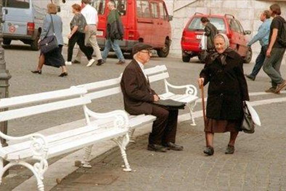 V Lipi z novelo zakona za usklajevanje pokojnin z neto plačami