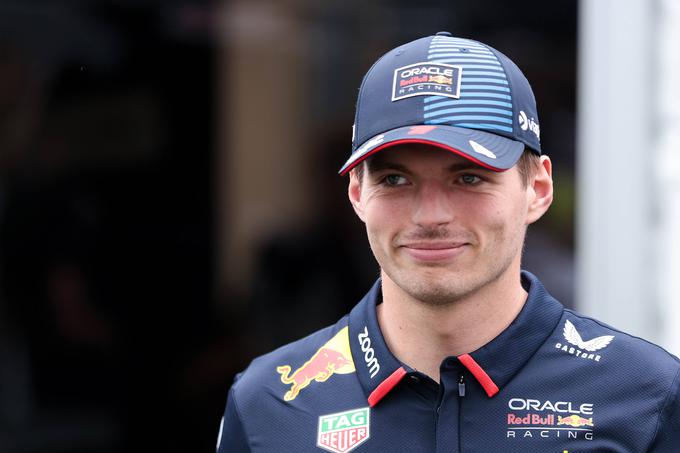 Max Verstappen ni imel besede, a je vesel, da Checo ostaja. | Foto: Guliverimage