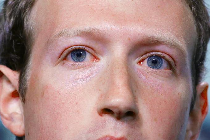 Facebook si od nove storitve obeta predvsem del oglaševalskega kolača, ki so ga do zdaj pridobivali televizijski programi in storitve pretočnega videa, kot sta Netflix in YouTube. | Foto: Reuters