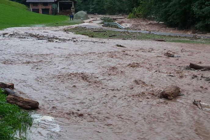 Poplave | Vlada je ljudem dajala obljube in upe, ki jih ni mogla ali ni bila sposobna uresničiti," je dejal poslanec SDS Jožef Jelen.  | Foto STA