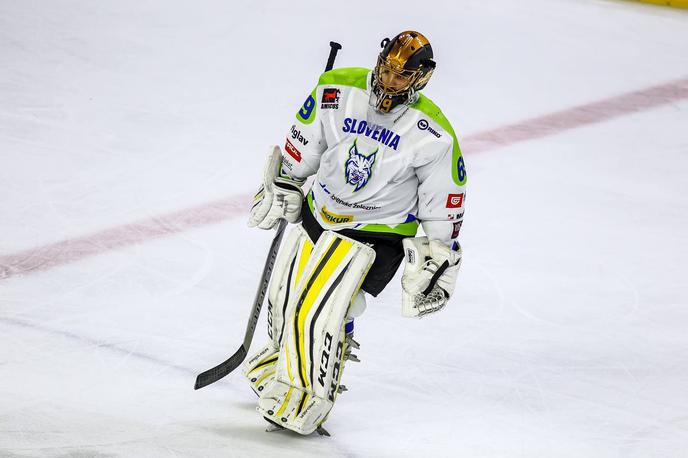 slovenska hokejska reprezentanca EIHC Cergy Matija Pintarič | Matija Pintarič je bil izbran v idealno postavo skupinskega dela lige prvakov. | Foto HZS/Drago Cvetanovič