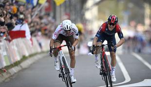 Še en fotofiniš na dirki Amstel Gold, zmaga pa Poljaku Kwiatkowskemu