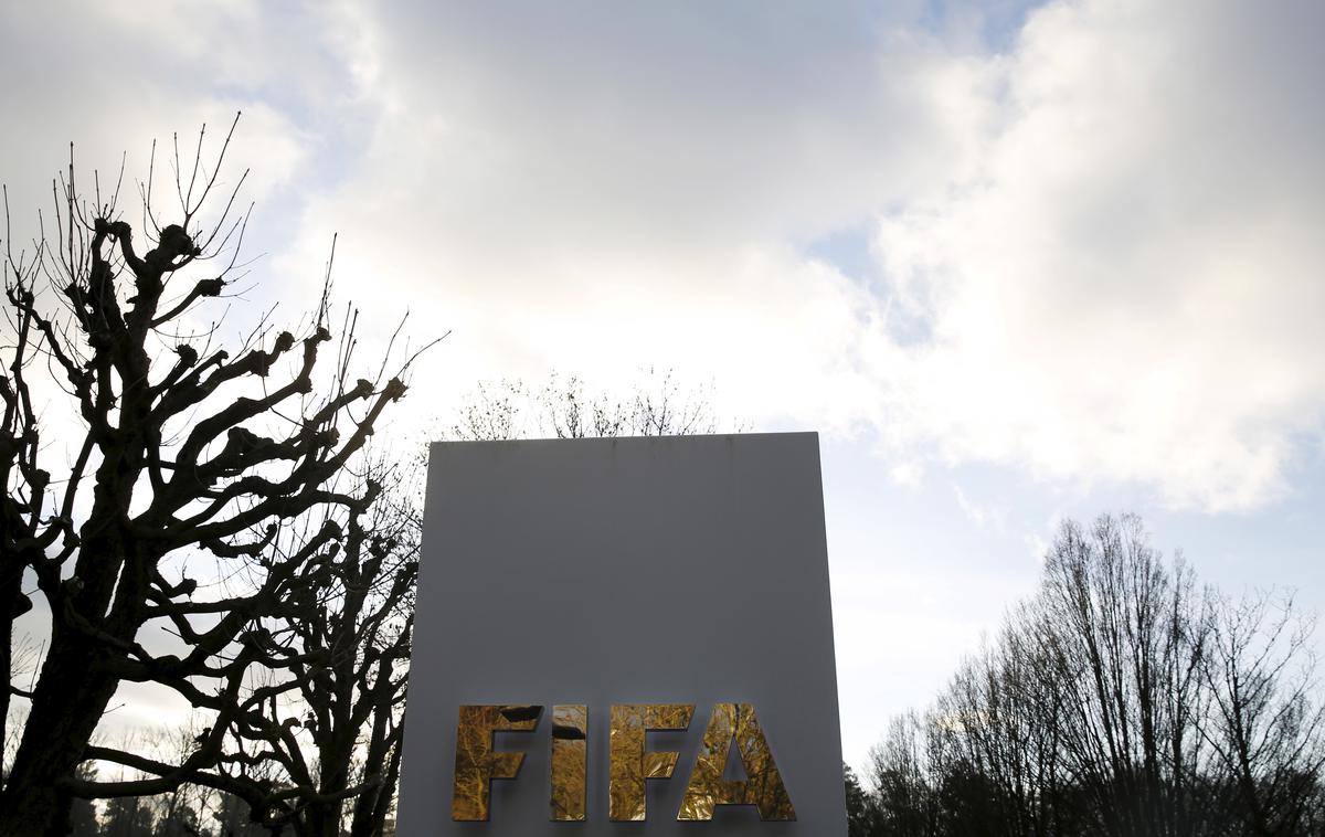 Fifa, logo | Fifa je prejšnji teden predstavila predlog, po katerem bi Fifa nogometno svetovno prvenstvo priredila vsaki dve leti. | Foto Reuters