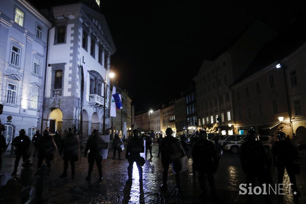 Protest za ohranitev Roga