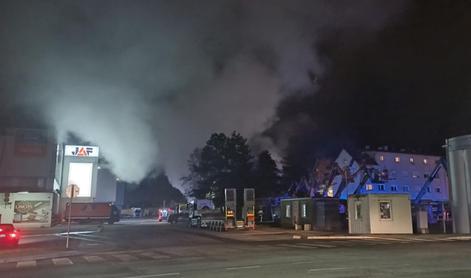 Na območju Ljubljane izbruhnil požar, gasilci na terenu