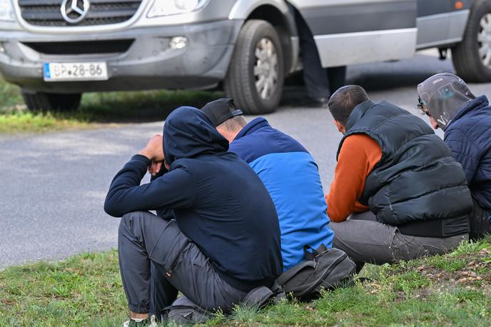 Migranti | Lani je bilo 60.587 nedovoljenih vstopov v Slovenijo, od tega kar 58.193 z območja Hrvaške. Podatek, ki kaže, da Hrvaška premalo učinkovito varuje svoj del zunanje meje EU.  | Foto Guliverimage